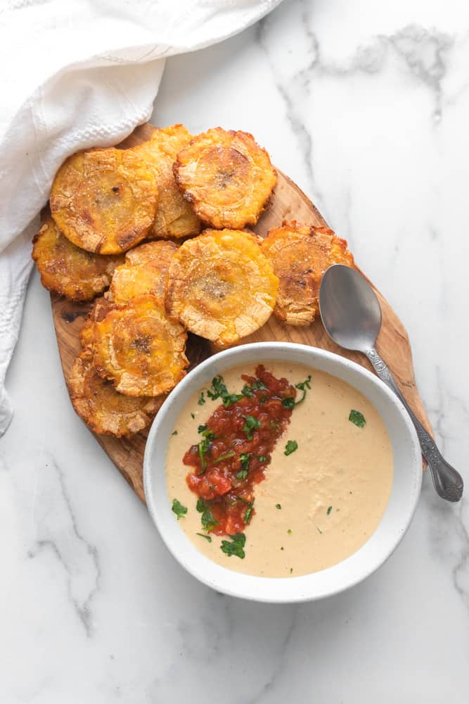 overview of the salsa con queso and tostones